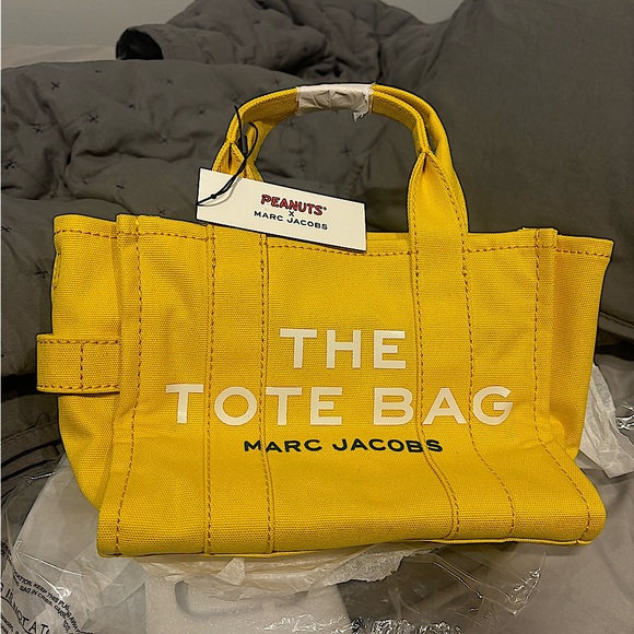 Marc Jacob’s Peanuts Snoopy tote bag - Picture 2 of 2